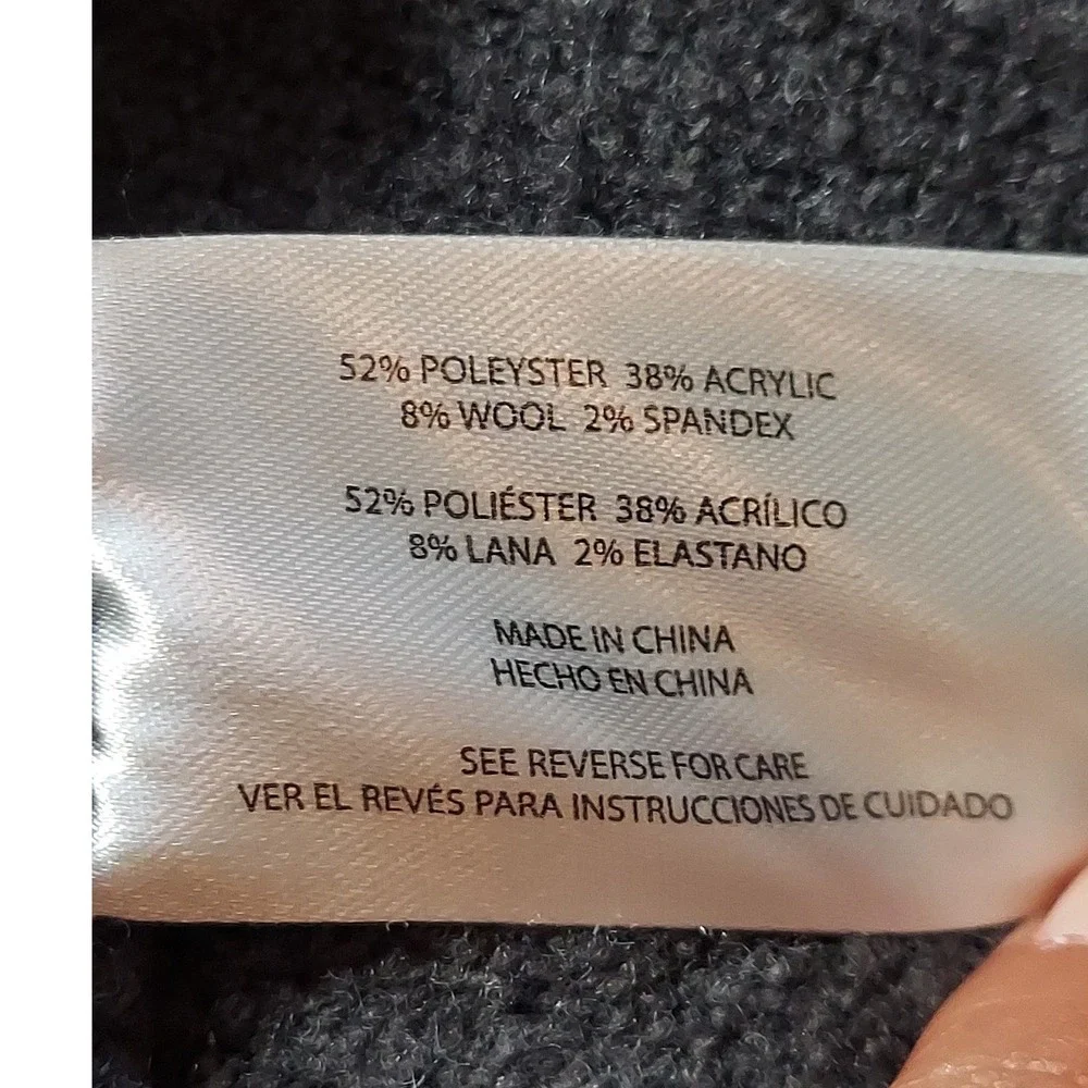 GAP crewneck sweater
